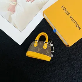 Louis Vuitton LV Mini Shell Bag Keychain Pendant-3990  