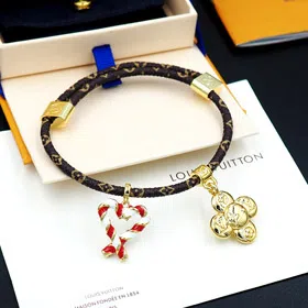 Louis Vuitton LV cord hanging mascot heart-shaped candy cane bracelet-4015  